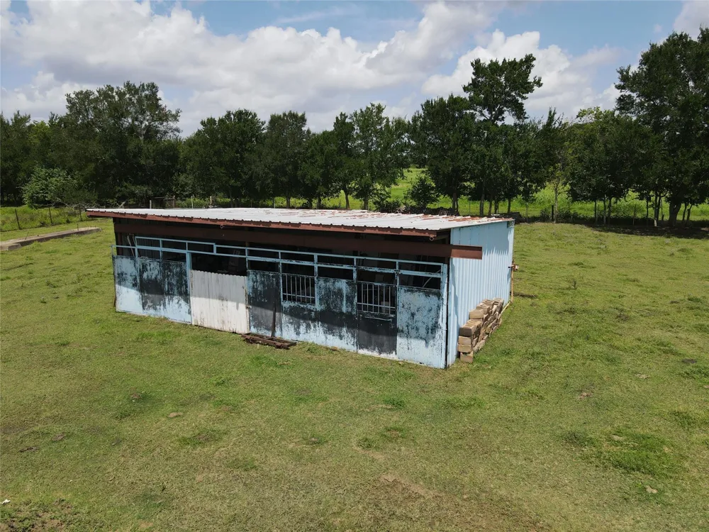37110 Donigan Road Brookshire, TX 77423