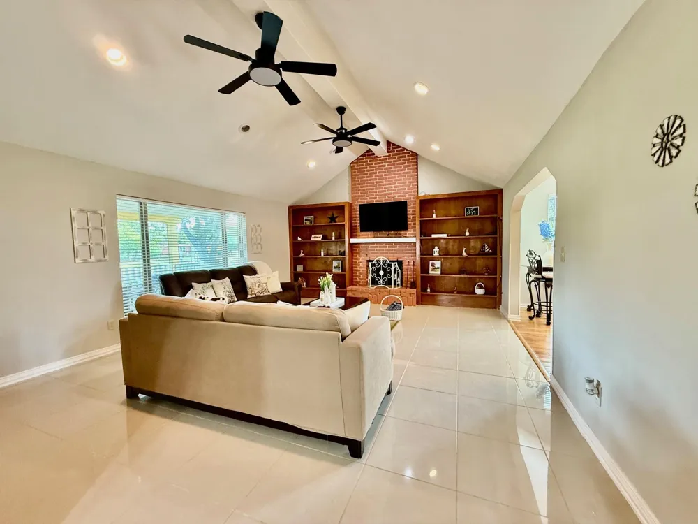 37110 Donigan Road Brookshire, TX 77423