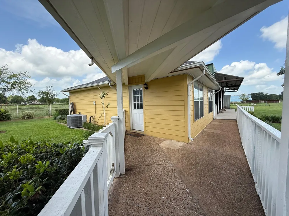 37110 Donigan Road Brookshire, TX 77423