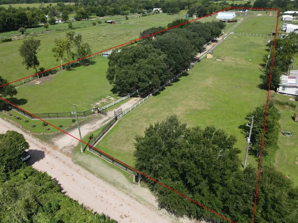 37110 Donigan Road Brookshire, TX 77423