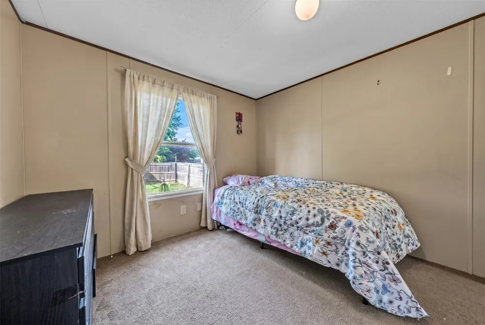 1909 Coral Road Pelican Bay, TX 76020