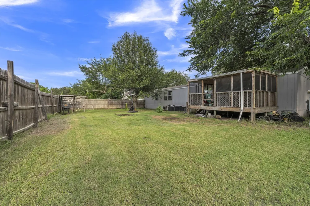1909 Coral Road Pelican Bay, TX 76020