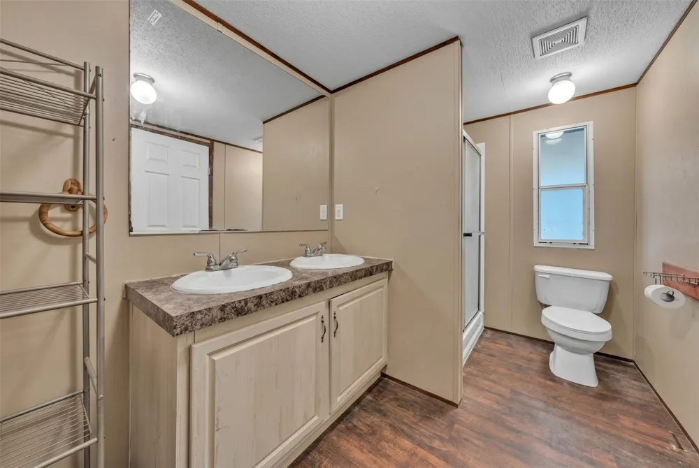 1909 Coral Road Pelican Bay, TX 76020