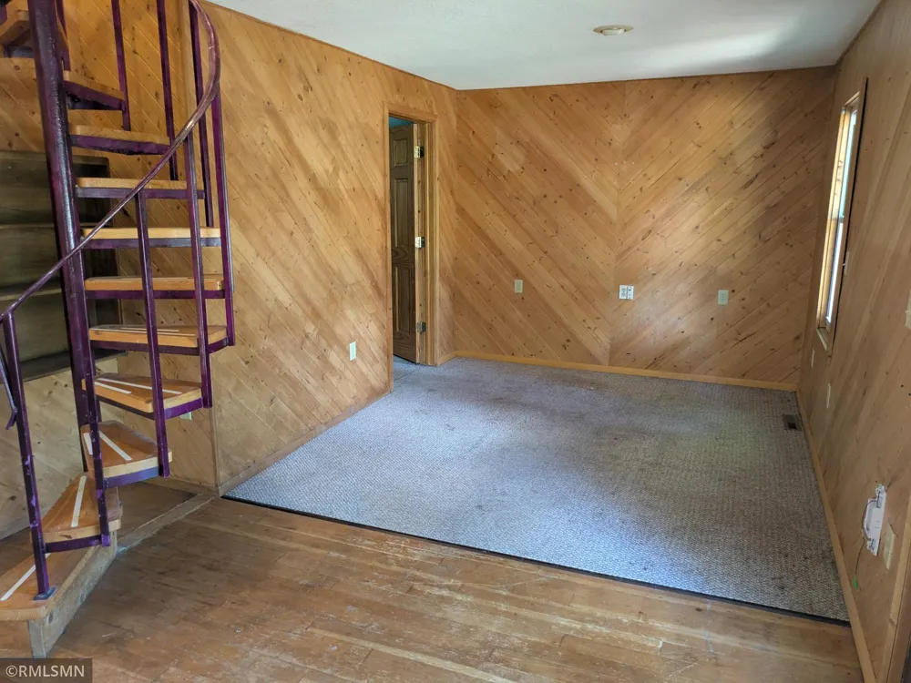 6487 E State Road 70 Siren, WI 54872