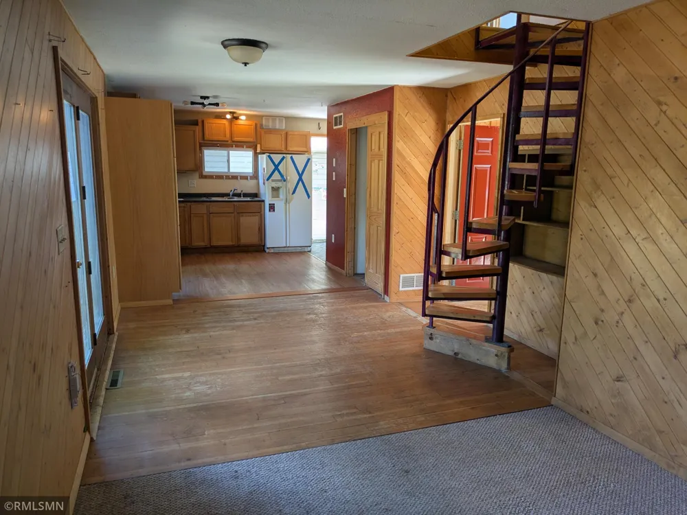 6487 E State Road 70 Siren, WI 54872