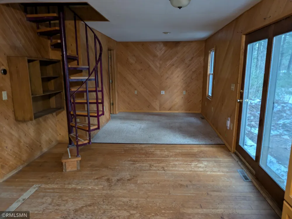 6487 E State Road 70 Siren, WI 54872