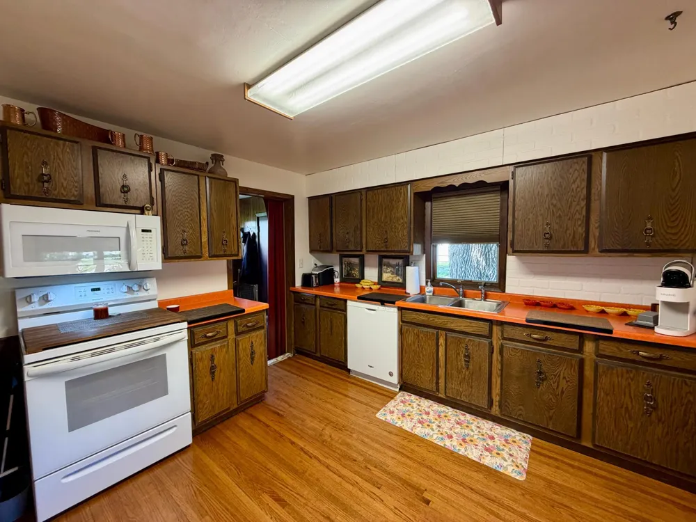 801 Mechanic Street Edgerton, MN 56128