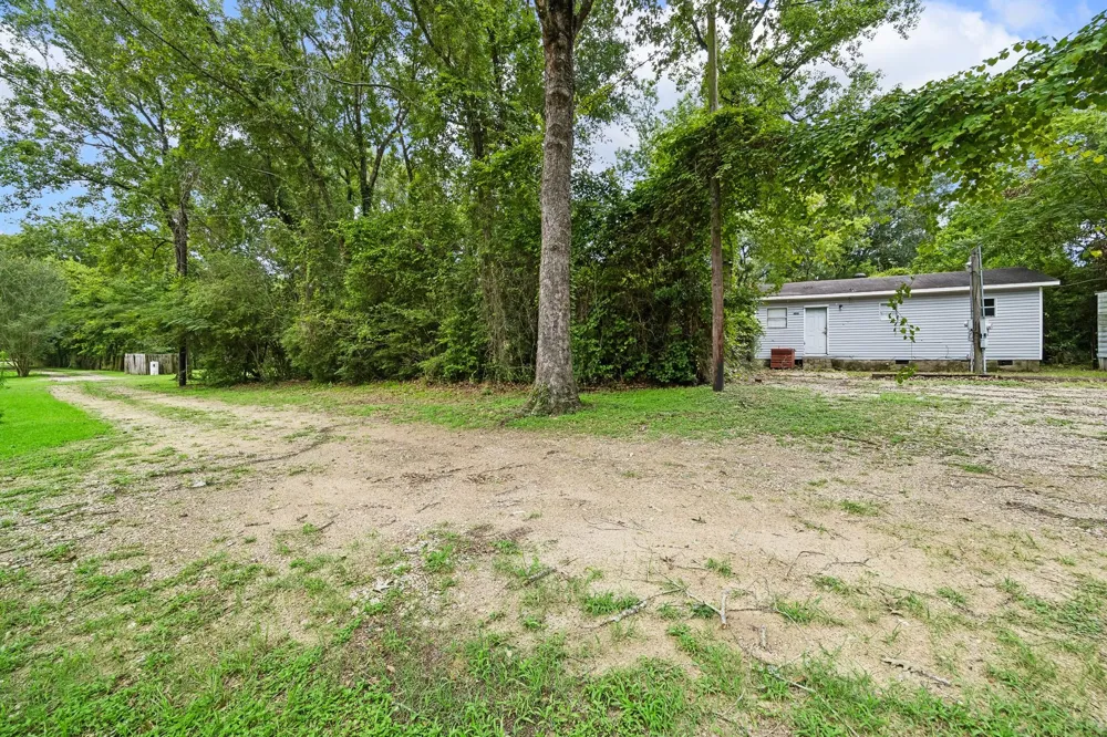25452 Ipes Road Splendora, TX 77372