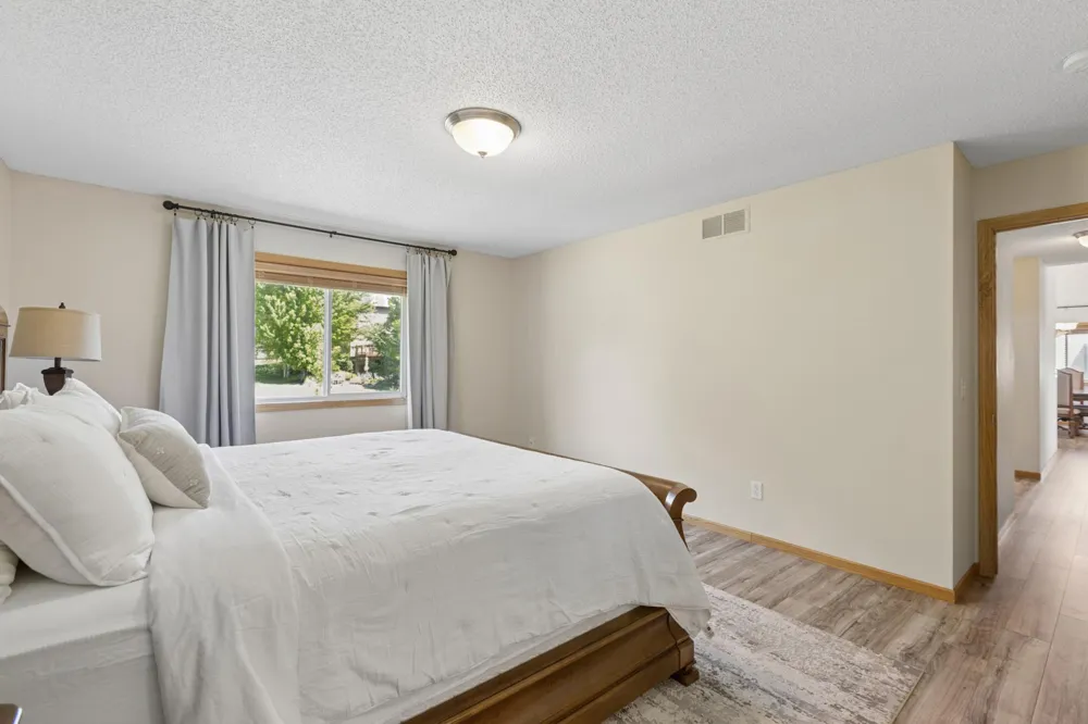 3951 Landings Drive Saint Bonifacius, MN 55375