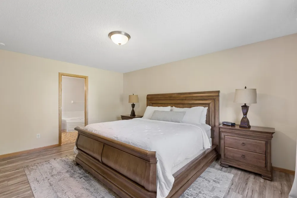 3951 Landings Drive Saint Bonifacius, MN 55375