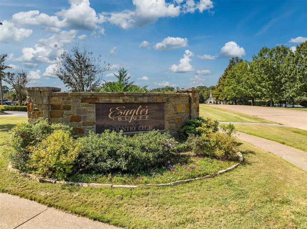 105 Azalea Trail Bullard, TX 75757