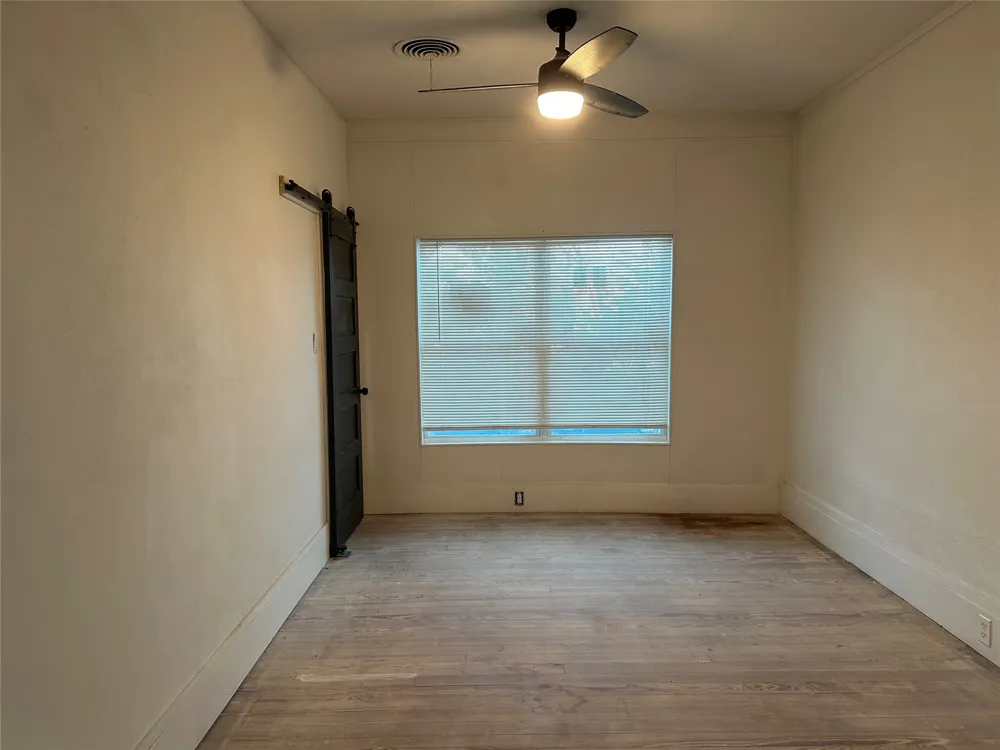 405 East College Street Llano, TX 78643
