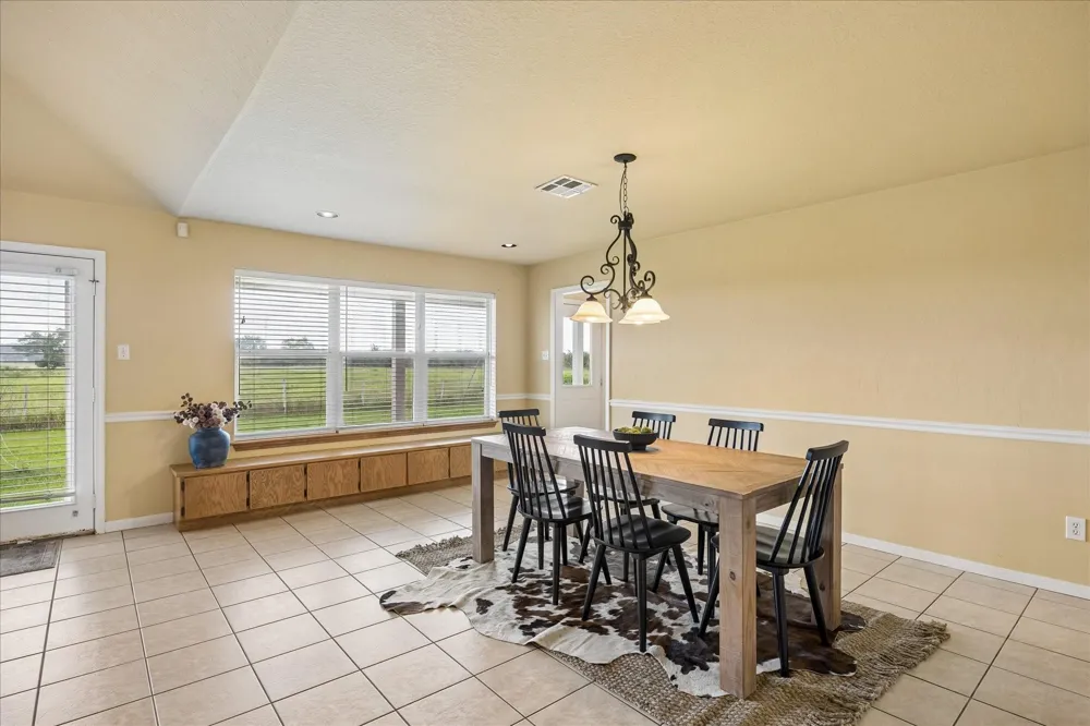 1240 Schumann Road Bellville, TX 77418