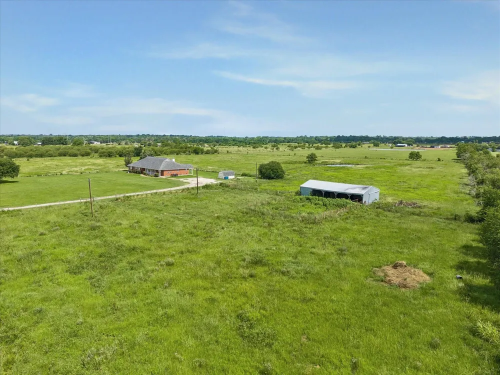 1240 Schumann Road Bellville, TX 77418