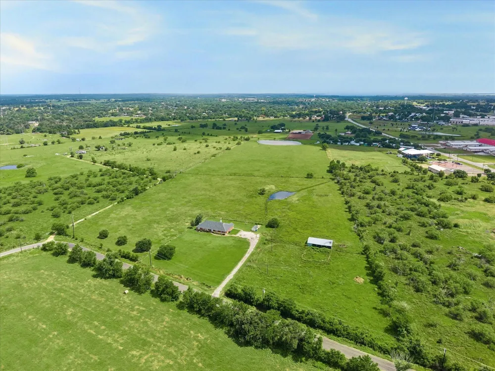 1240 Schumann Road Bellville, TX 77418
