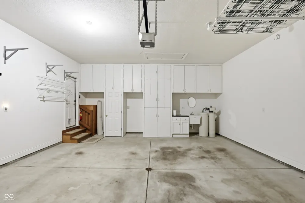 4093 Bayberry Greenwood, IN 46143