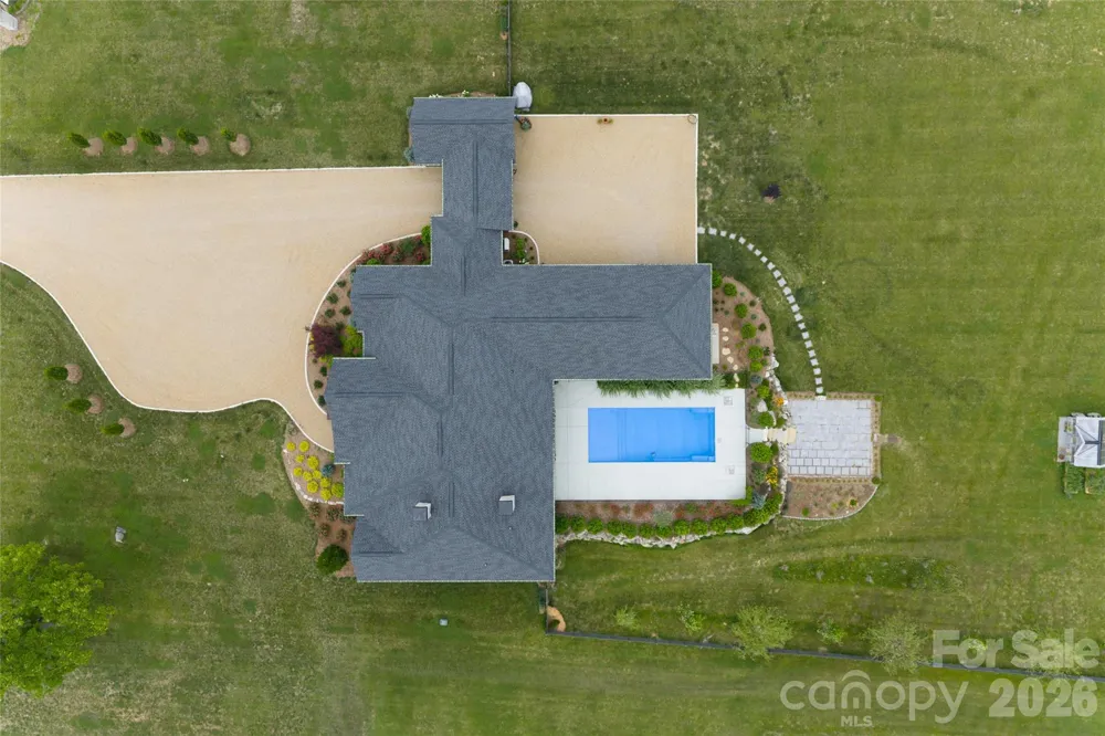 23 Benton Farms Lane Horse Shoe, NC 28742