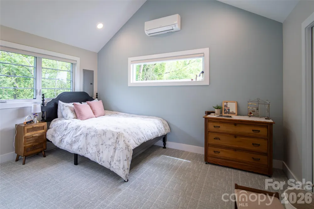 23 Benton Farms Lane Horse Shoe, NC 28742