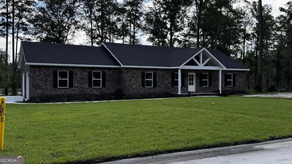 3 Willow Pointe Claxton, GA 30417