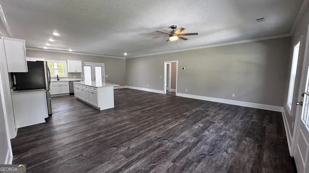 3 Willow Pointe Claxton, GA 30417