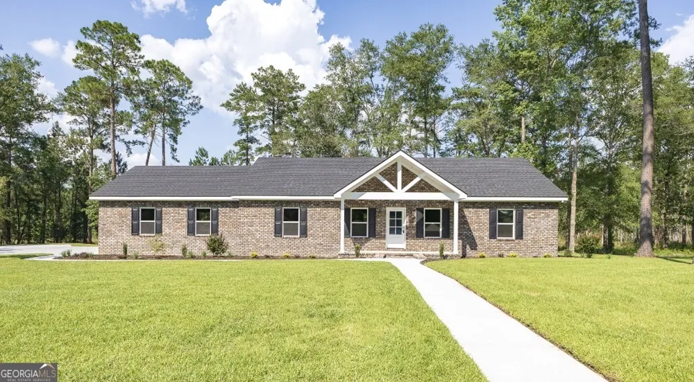 3 Willow Pointe Claxton, GA 30417
