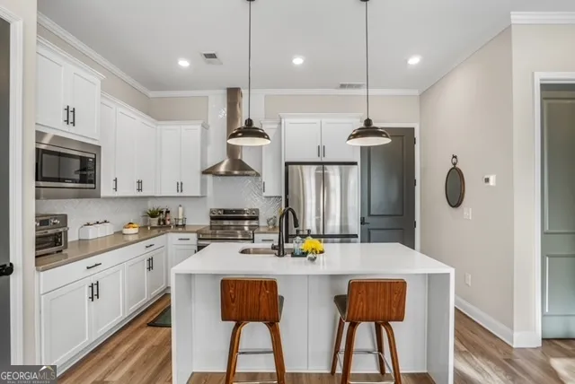 905 Willingham DR Hapeville, GA 30354