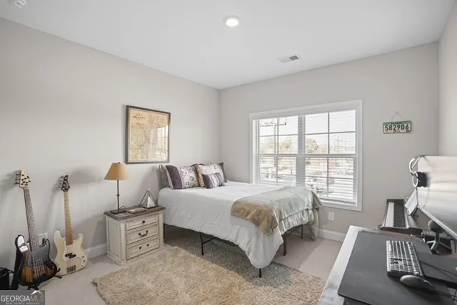 905 Willingham DR Hapeville, GA 30354