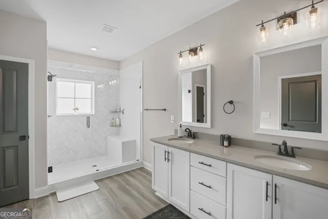 905 Willingham DR Hapeville, GA 30354