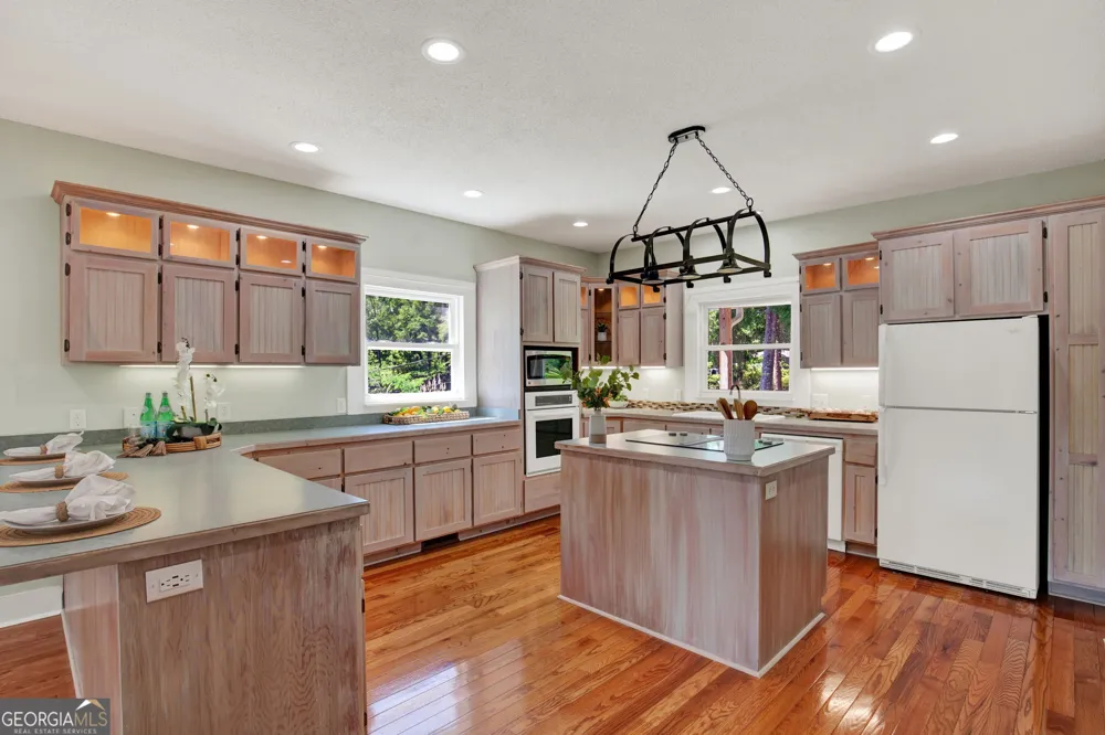 725 Blue Gill RD Ellabell, GA 31308