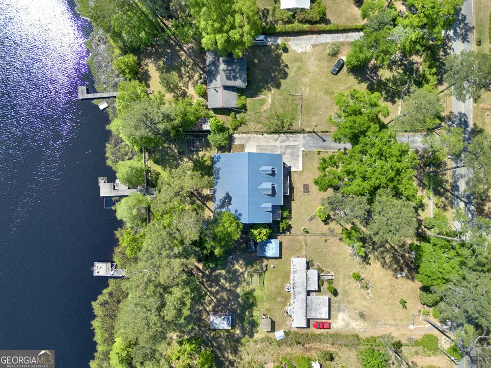725 Blue Gill RD Ellabell, GA 31308