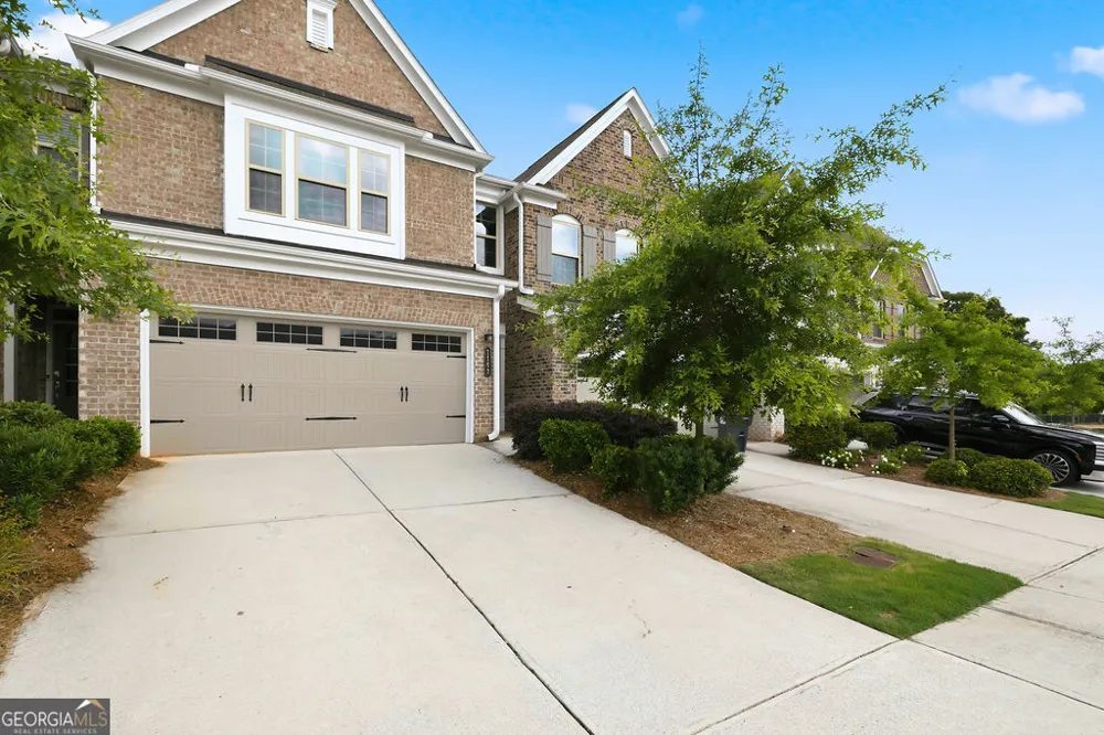 1162 Lanier Willow PATH Buford, GA 30518