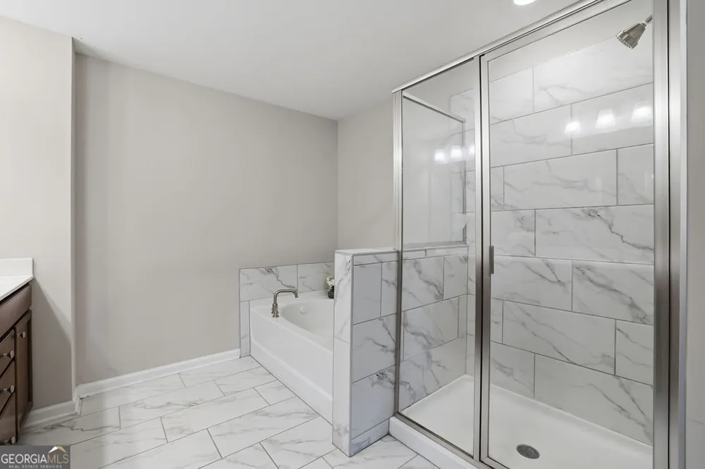 1162 Lanier Willow PATH Buford, GA 30518