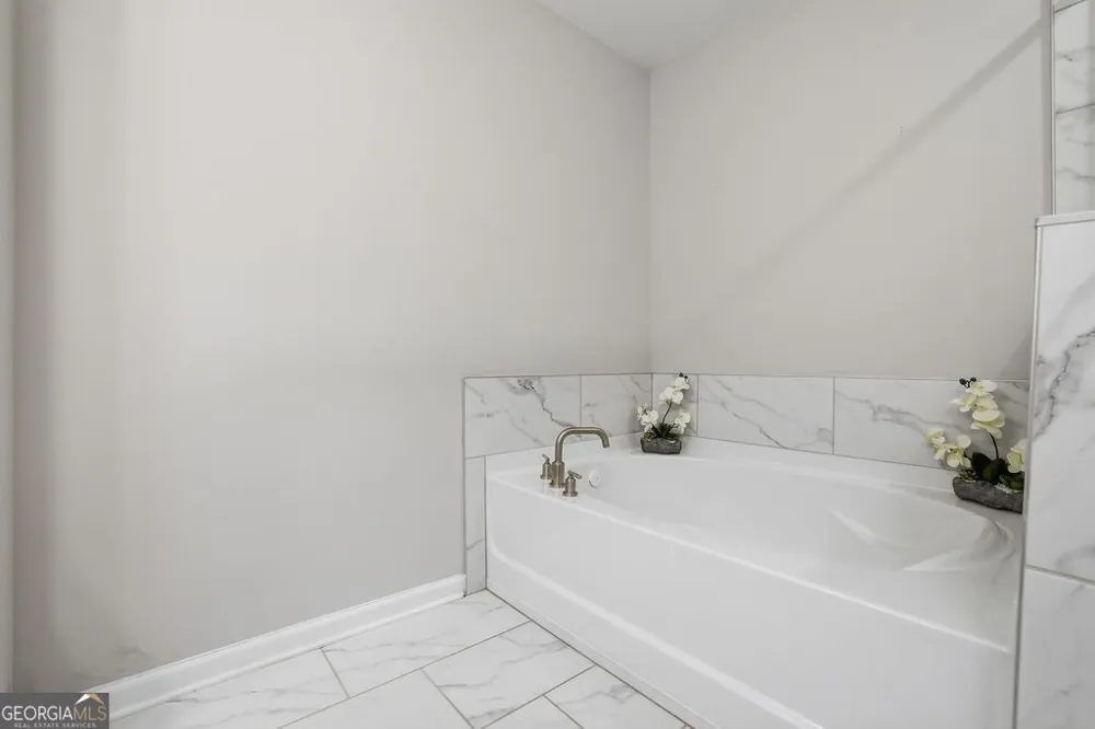 1162 Lanier Willow PATH Buford, GA 30518