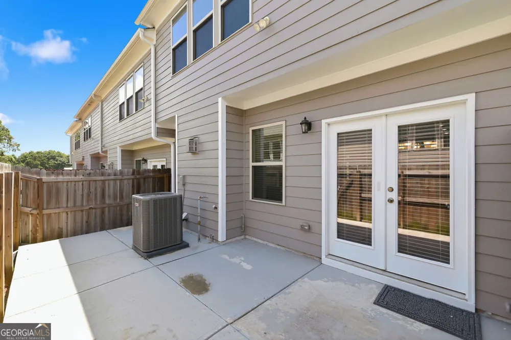 1162 Lanier Willow PATH Buford, GA 30518