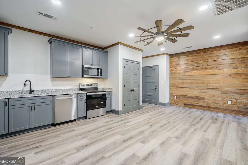 34 Depot ST Hartwell, GA 30643
