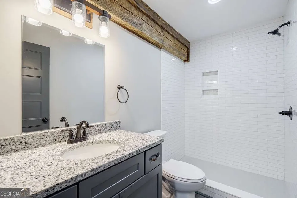 34 Depot ST Hartwell, GA 30643