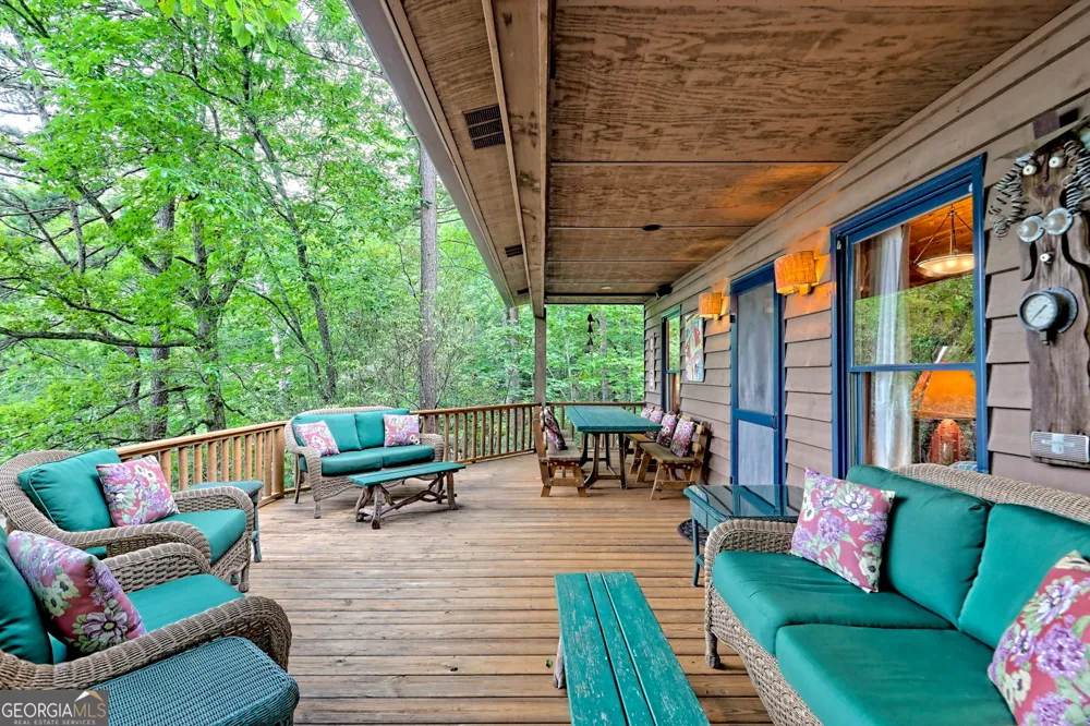 3019 Moccasin Creek RD Clarkesville, GA 30523