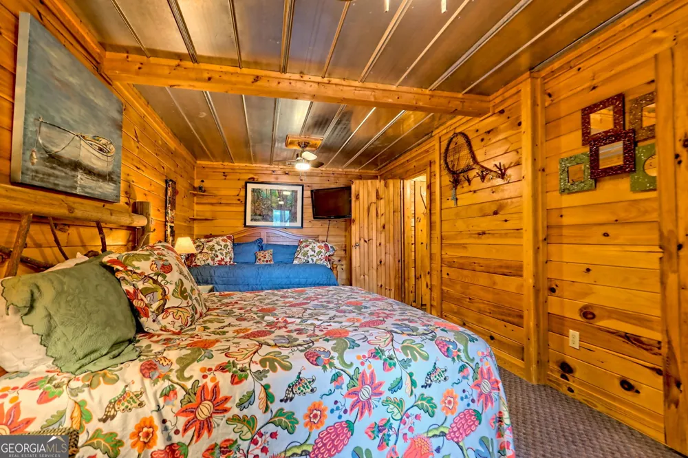 3019 Moccasin Creek RD Clarkesville, GA 30523