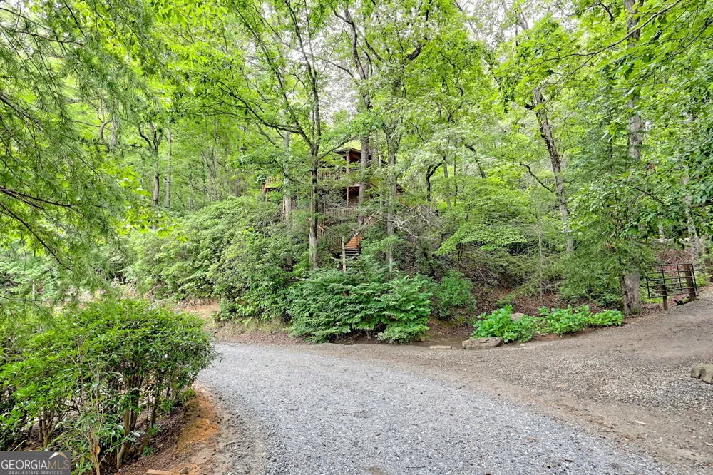 3019 Moccasin Creek RD Clarkesville, GA 30523