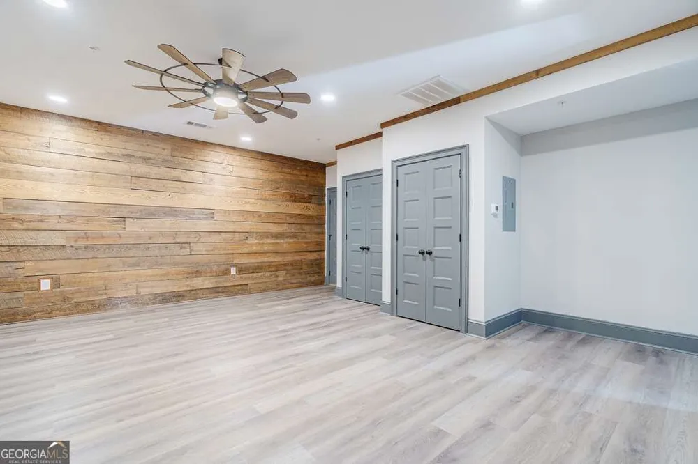 34 Depot ST Hartwell, GA 30643