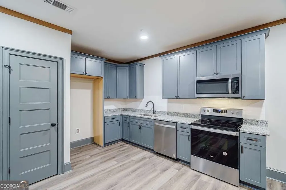 34 Depot ST Hartwell, GA 30643