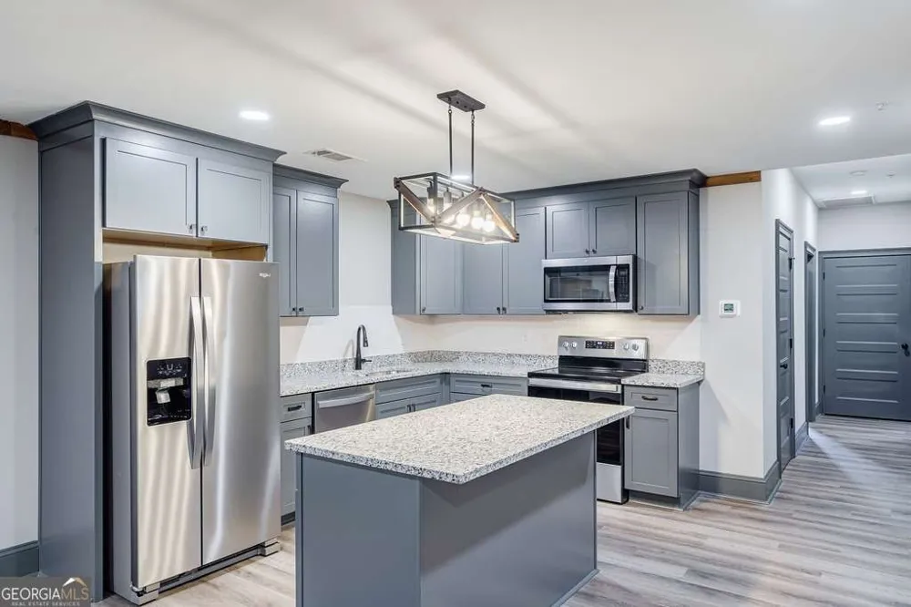 34 Depot ST Hartwell, GA 30643