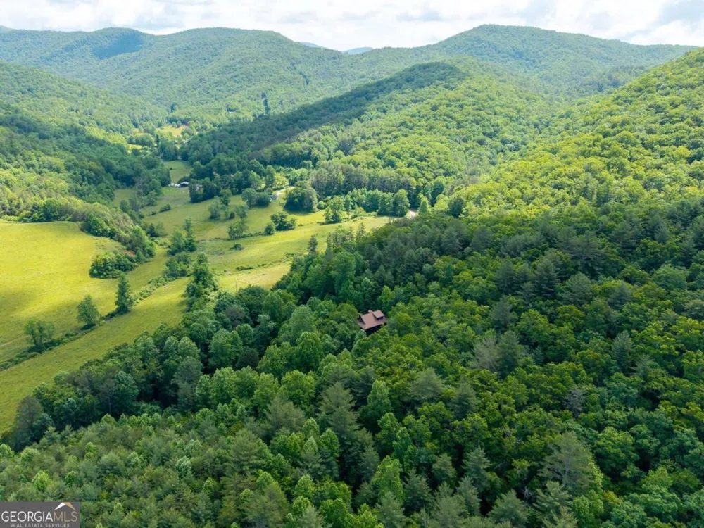 7866 Upper Hightower RD Hiawassee, GA 30546