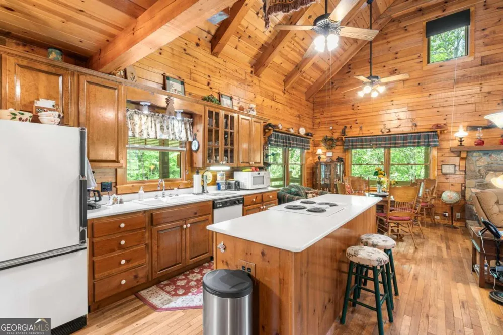 7866 Upper Hightower RD Hiawassee, GA 30546