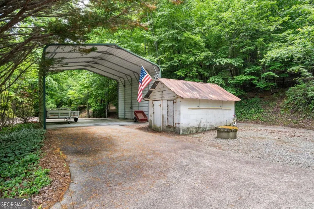 7866 Upper Hightower RD Hiawassee, GA 30546