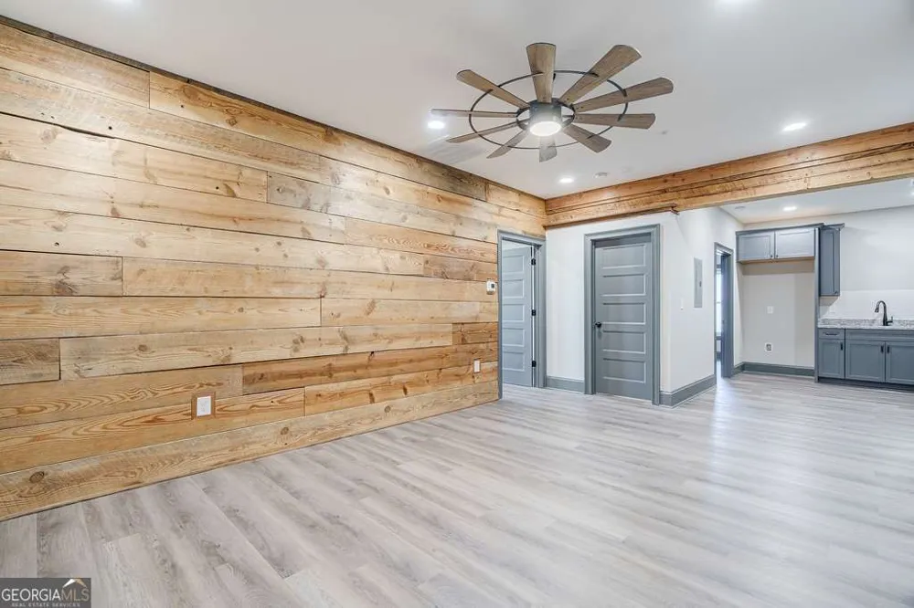 34 Depot ST Hartwell, GA 30643