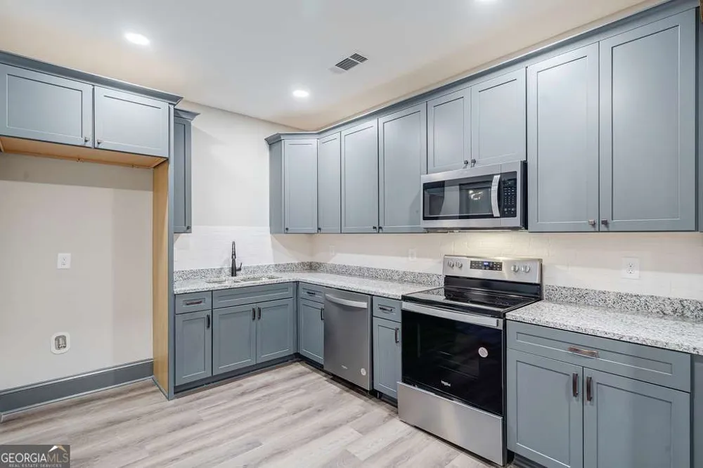 34 Depot ST Hartwell, GA 30643
