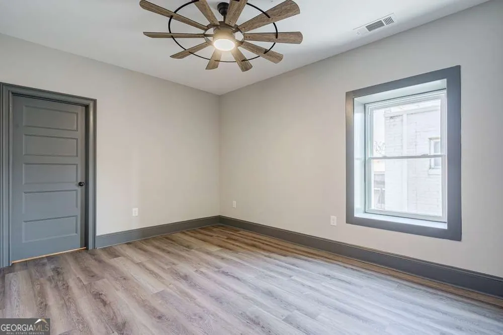 34 Depot ST Hartwell, GA 30643