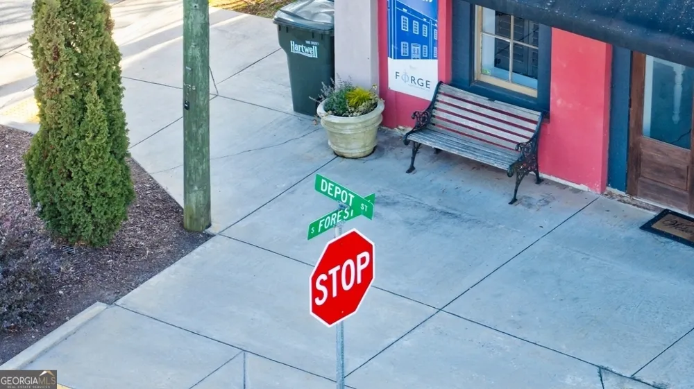 34 Depot ST Hartwell, GA 30643