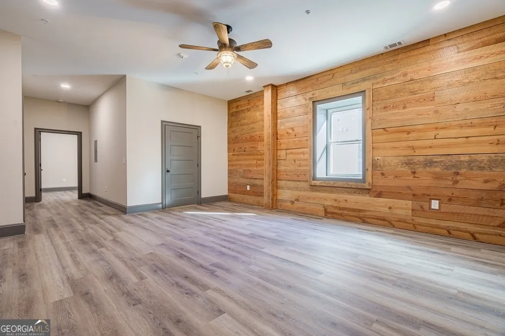 34 Depot ST Hartwell, GA 30643